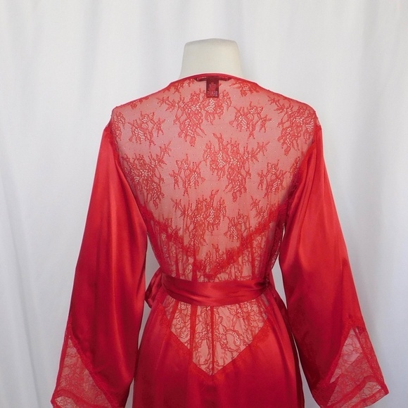VS VICTORIA’S SECRET Red Satin Chantilly Lace Robe Valentine's Day X-Small Small - Picture 10 of 15